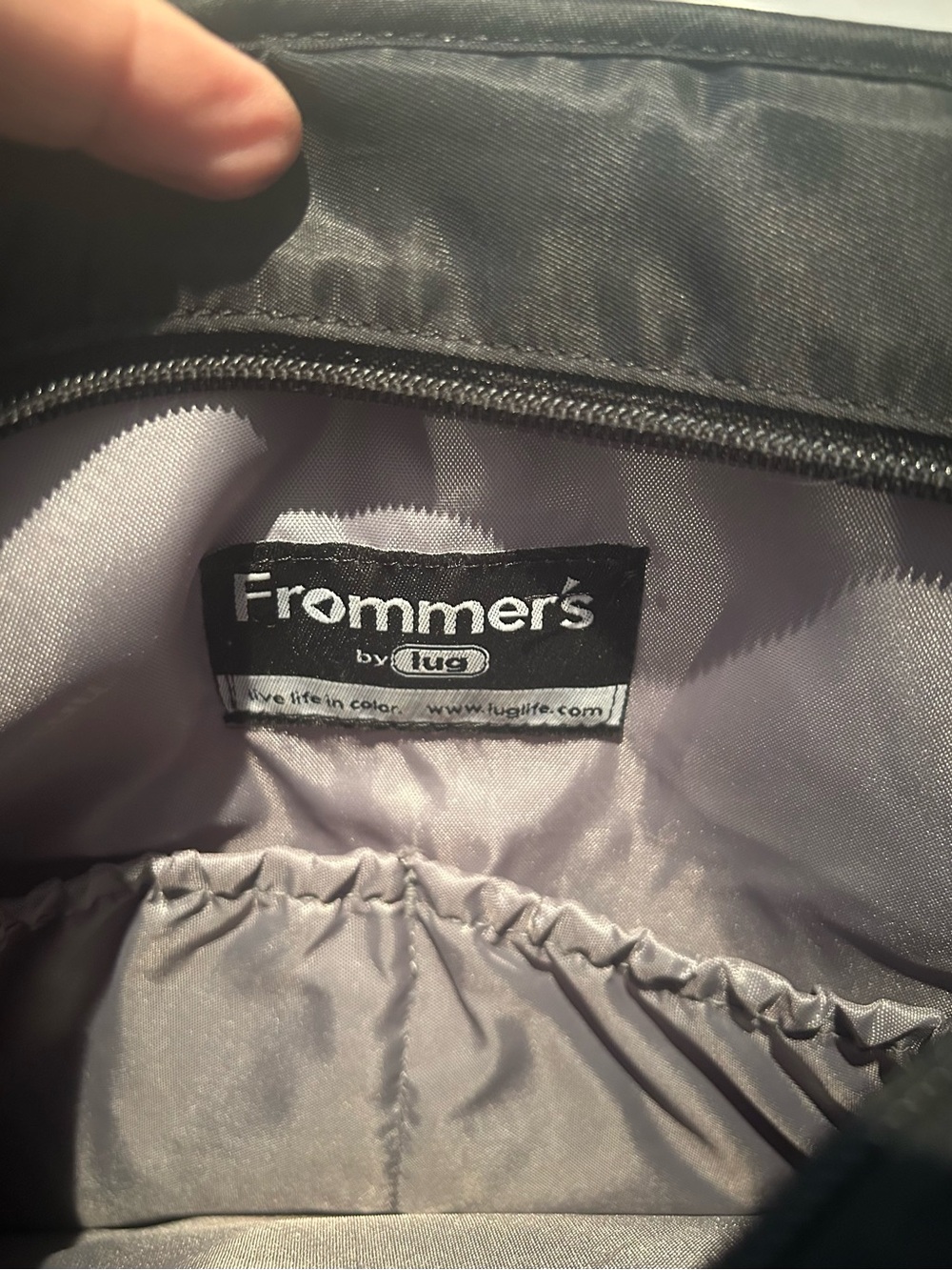 FROMMER’S by LUG Unisex Crossbody Messenger Travel Bag, Black - Picture 6 of 9